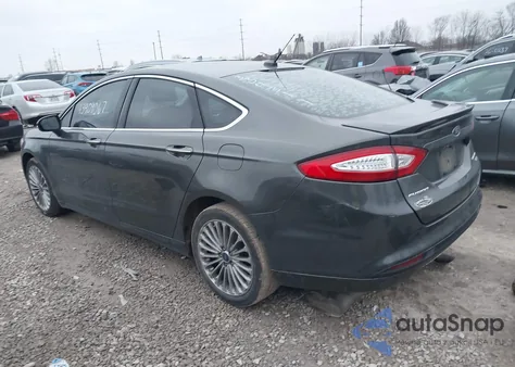2016 Ford Fusion Titanium z USA, uszkodzony, nr VIN 3FA6P0K96GR334311